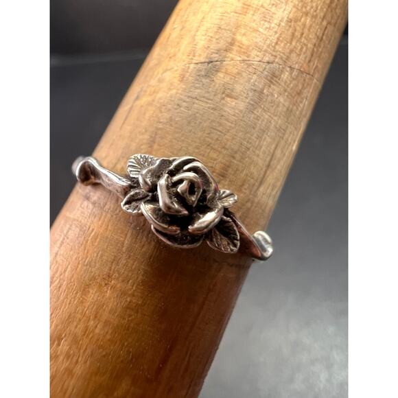 Vintage sterling silver rose ring size 7 - Picture 11 of 16